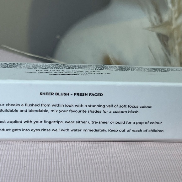 ICONIC LONDON • SHEER BLUSH - FRESH FACED • NEW IN BOX - Picture 4 of 9